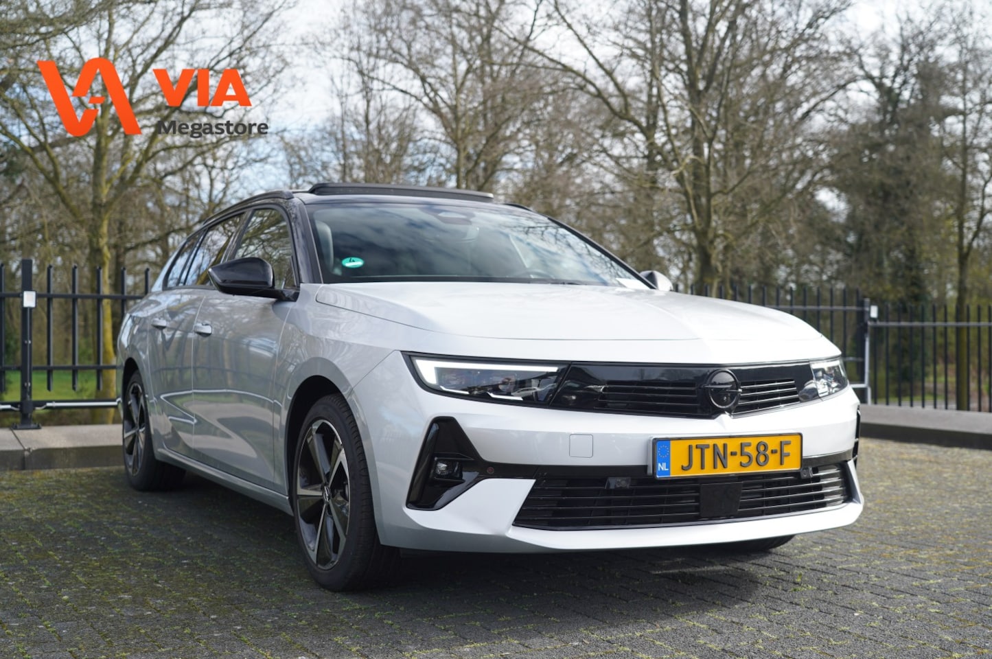 Opel Astra Sports Tourer - 1.2 Turbo GS Line | Pano | Camera | AGR | Stoel + Stuur verw. | Virtual - AutoWereld.nl