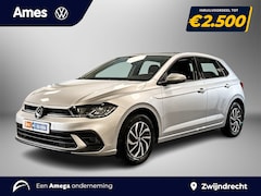 Volkswagen Polo - 1.0 95pk TSI Life Edition Voorstoelen verwarmd | Parkeersensoren voor & achter | Achteruit