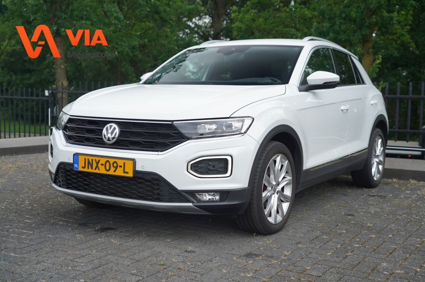 Volkswagen T-Roc - 1.5 TSi Sport | Camera | Trekhaak | Stoelverw. | ACC | ECC | LED | Virtual | LM 17" | Full - AutoWereld.nl