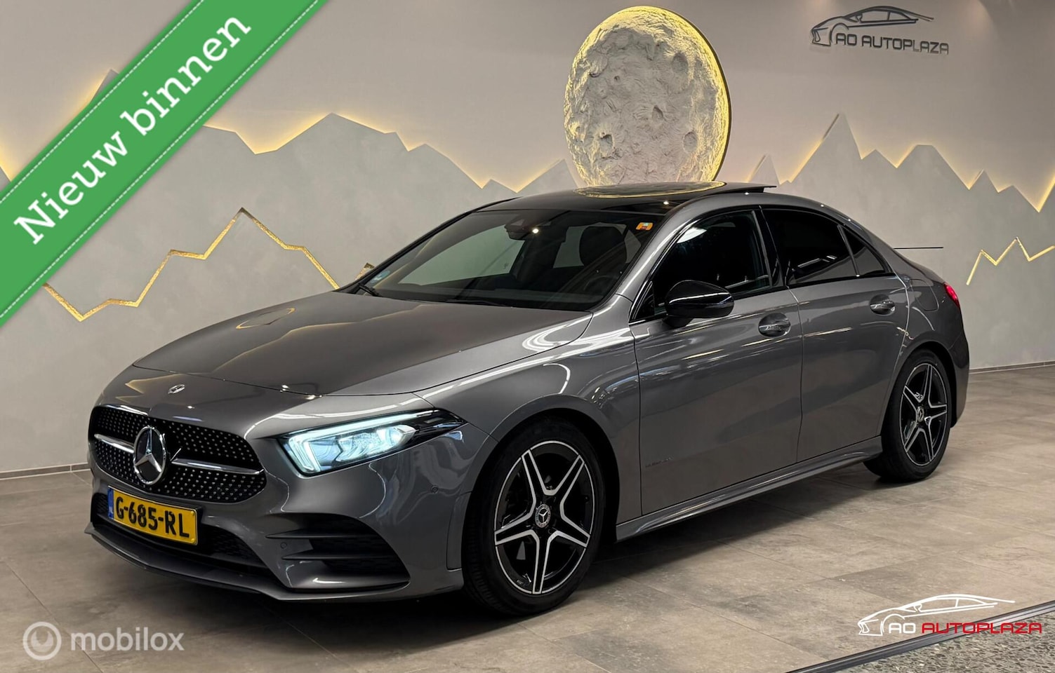 Mercedes-Benz A-klasse - 180 AMG Limousine Panorama/Camera/Night pakket - AutoWereld.nl