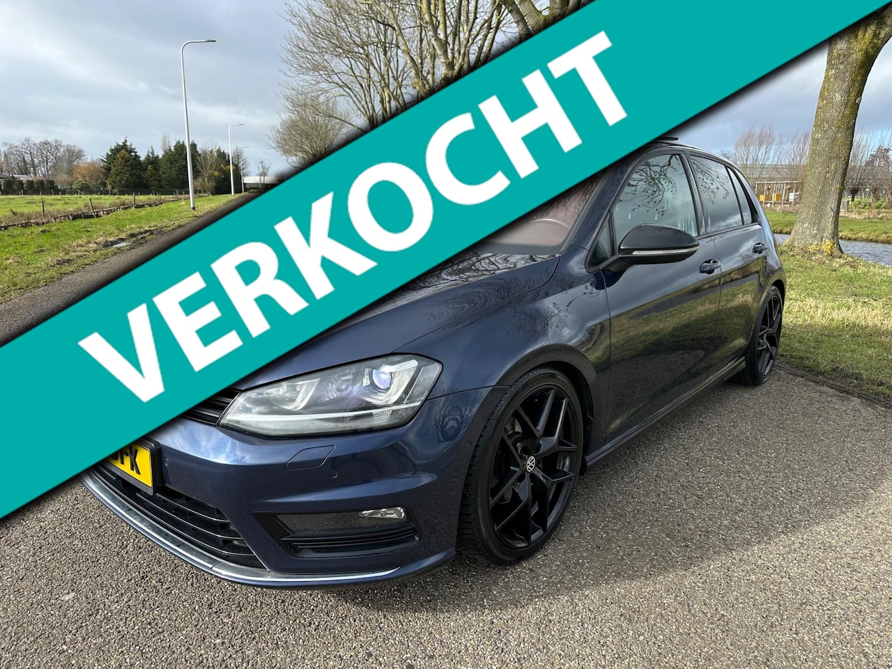 Volkswagen Golf - 1.4 TSI fabriek af R-Line|pano|zeer netjes - AutoWereld.nl