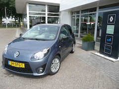 Renault Twingo - 1.2-16V Initiale CRUISE CONTROLE/ CLIMATE CONTROLE/ LEDEREN INTERIEUR/ ETC.. DEALER ONDERH