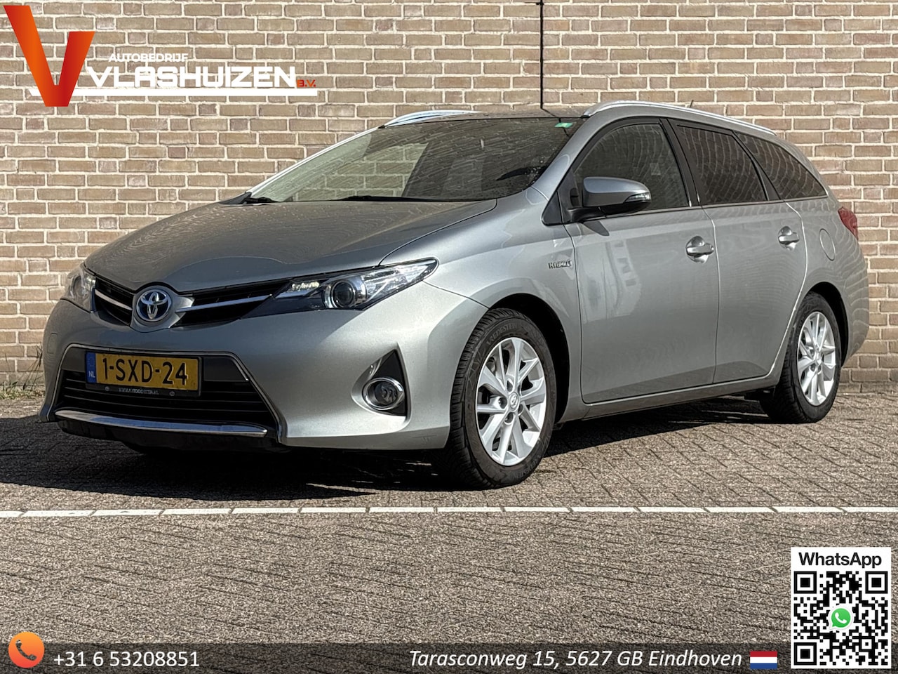 Toyota Auris Touring Sports - 1.8 Hybrid Dynamic | Leder | Climate | Cruise | Navi | Camera | - AutoWereld.nl