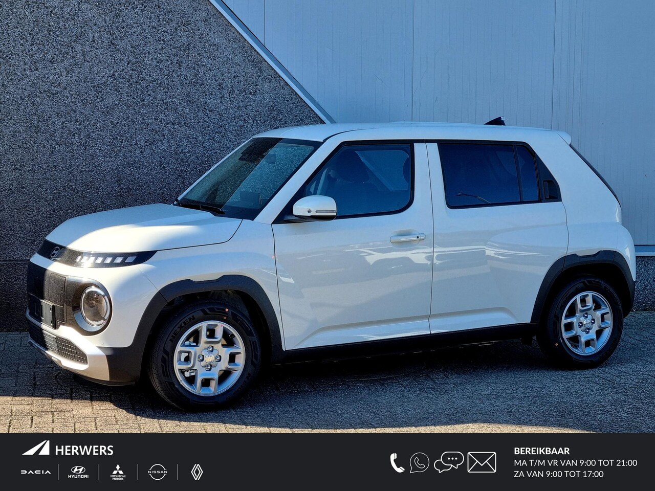 Hyundai Inster - Pulse + WTR 49 kWh / €3000,- Voordeel / Snel Leverbaar / Rijklaarprijs / Winter Pack / Key - AutoWereld.nl