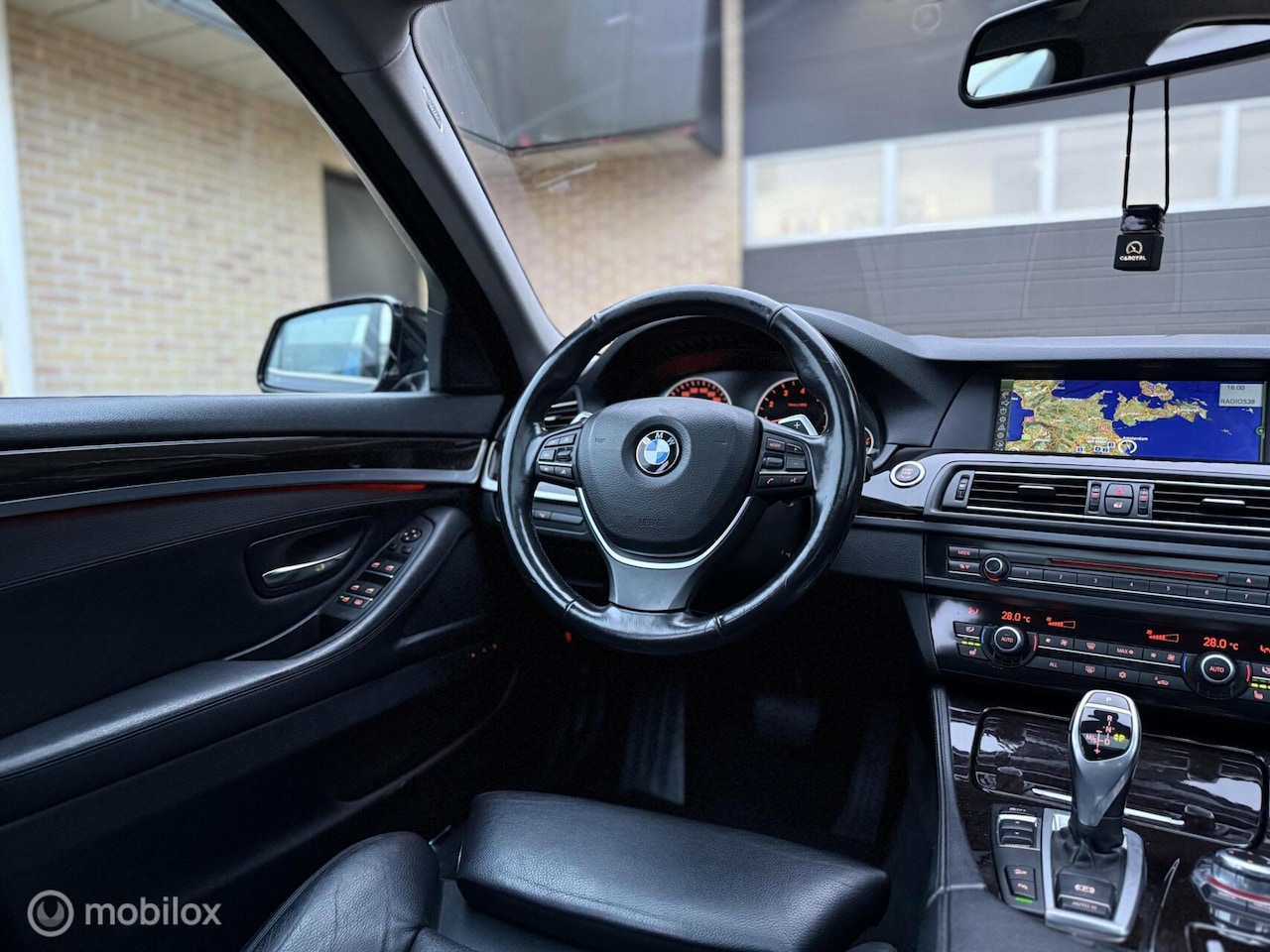 BMW 5-serie - 550xi High Executive|408 PK|Opendak|Head Up|LM19 - AutoWereld.nl