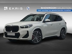 BMW X1 - sDrive20i M Sport Pro / Trekhaak / Panoramadak / Keyless entry / Adaptieve LED koplampen /