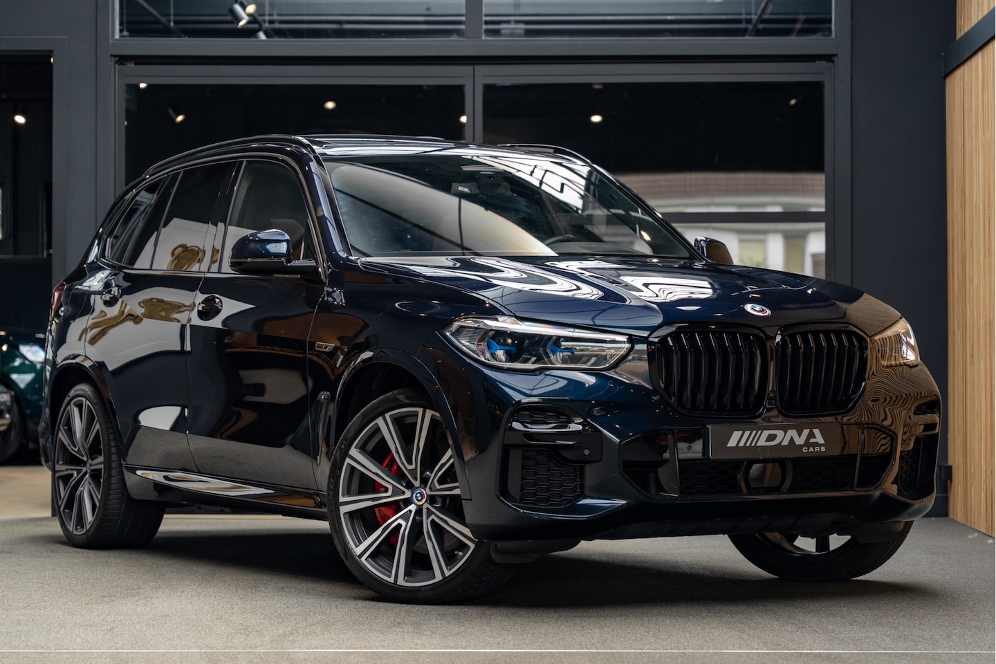 BMW X5 - 45e Pano ACC M-Sport Pro xDrive45e Executive - AutoWereld.nl