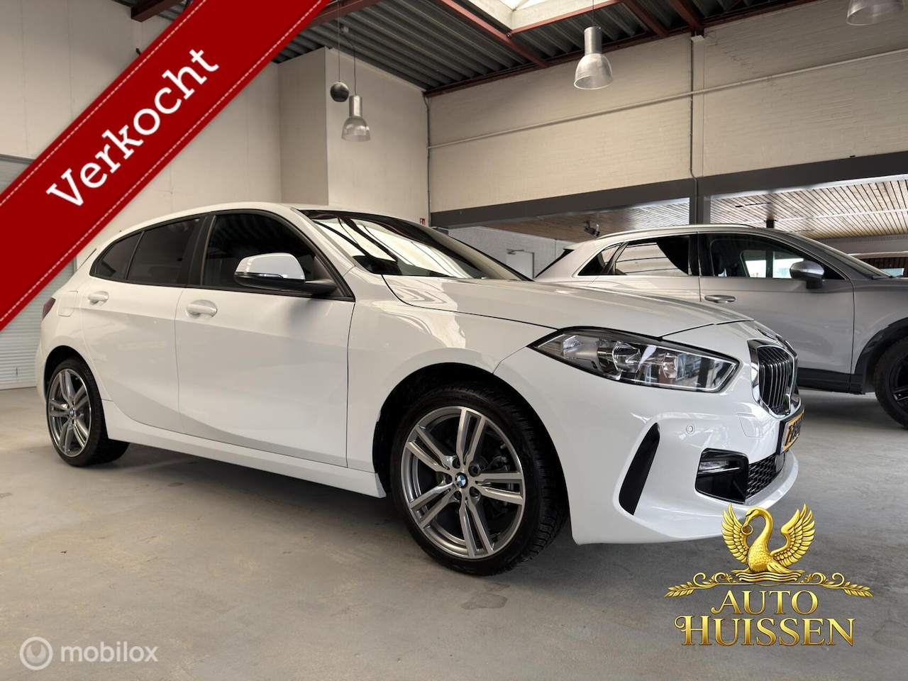 BMW 1-serie - 118i M Sport Edition Lage Kmstand PDC 6Bak - AutoWereld.nl