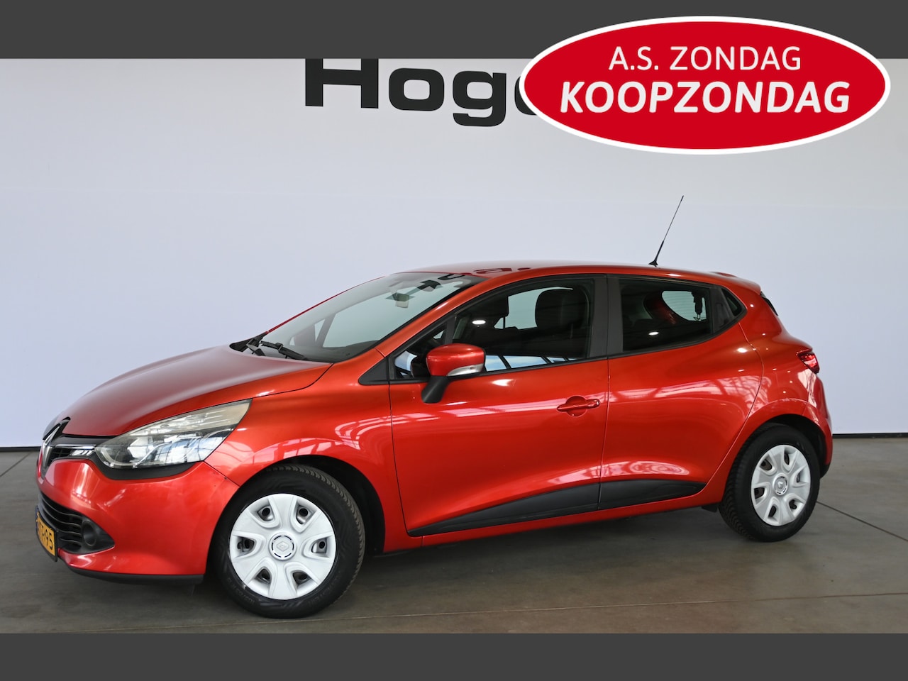 Renault Clio - 0.9 TCe Expression Airco Navigatie Cruise control LED Goed Onderhouden! Inruil Mogelijk! - AutoWereld.nl