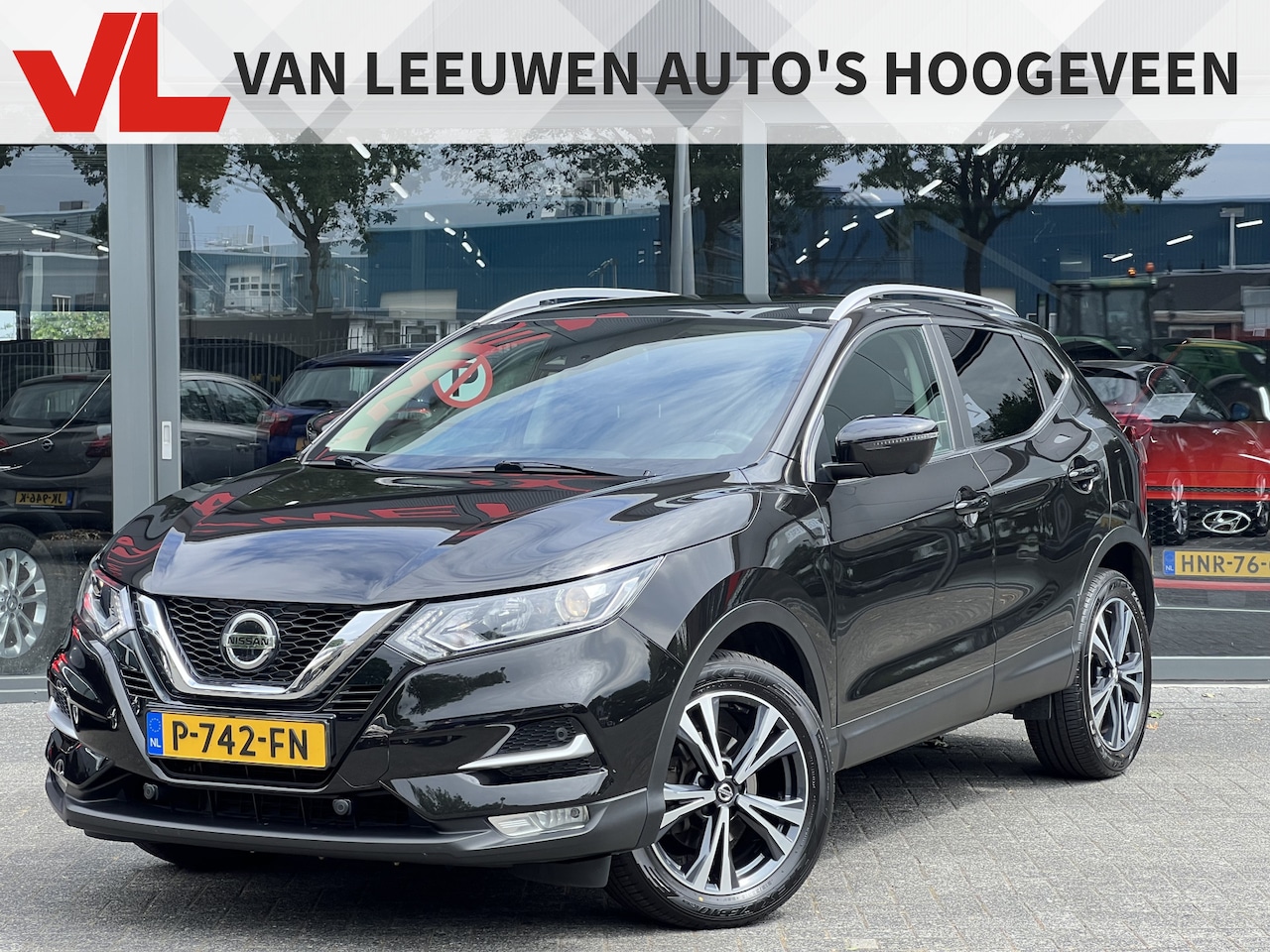 Nissan Qashqai - 1.3 DIG-T Design Edition | Nieuw binnen | Pano | Trekhaak | Stoelverwarming | - AutoWereld.nl