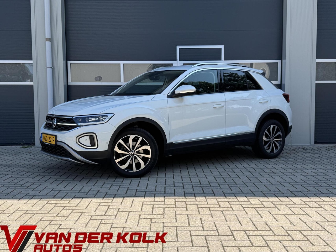 Volkswagen T-Roc - 1.0 TSI Style | Digital Cockpit | LED | CarPlay | Adaptive Cruise | Navigatie | Stoelverwa - AutoWereld.nl