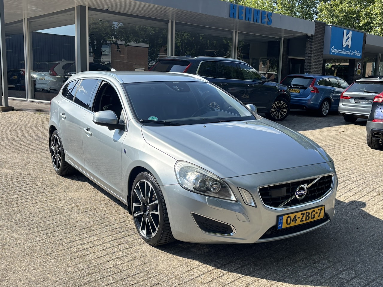 Volvo V60 - 2.0 T5 Ocean Race Driver Support Xenon Stoelverwarming - AutoWereld.nl