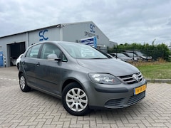 Volkswagen Golf - 1.6 FSI Comfortline Clima Cruise Trekhaak