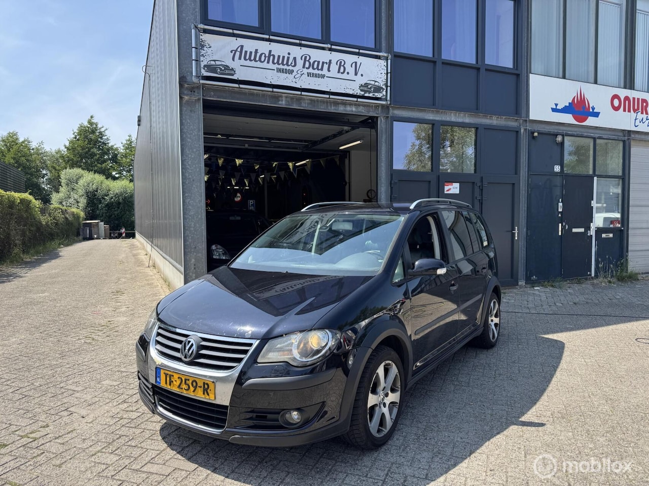 Volkswagen Touran Cross - 1.4 TSI Leder! Nieuwe APK! NAP Rapport! - AutoWereld.nl