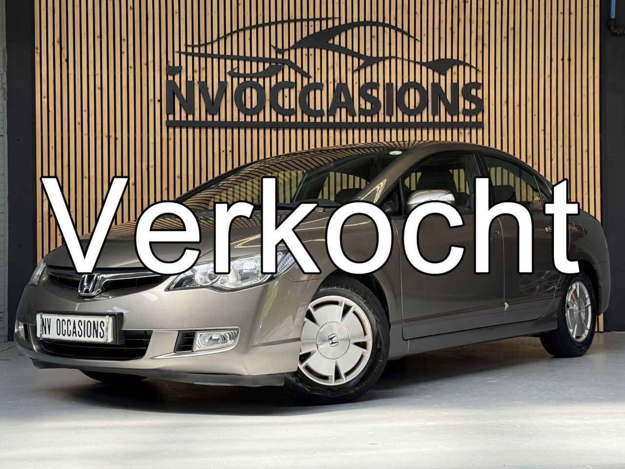 Honda Civic - 1.3 Hybrid LEDER/PARKEERSENSR/STOELVW/CRUISE/NAP/ZUINIG! - AutoWereld.nl