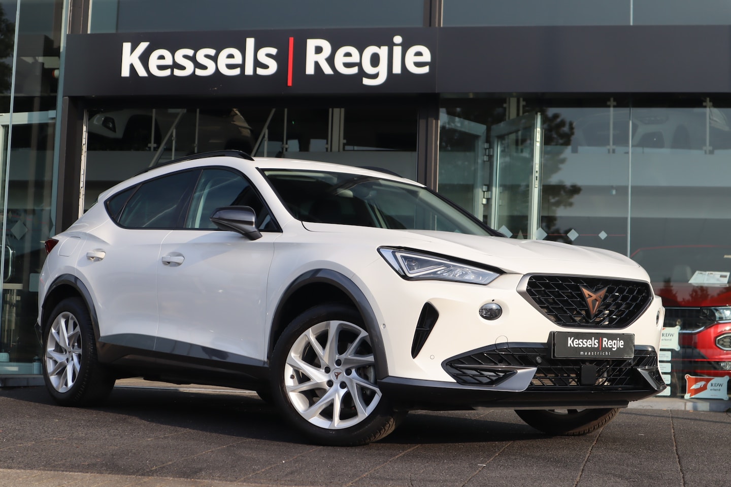 CUPRA Formentor - 1.4 e-Hybrid Business | BLIS | ACC | Camera | Sfeerverlichting | CarPlay | Stuur + Stoelve - AutoWereld.nl