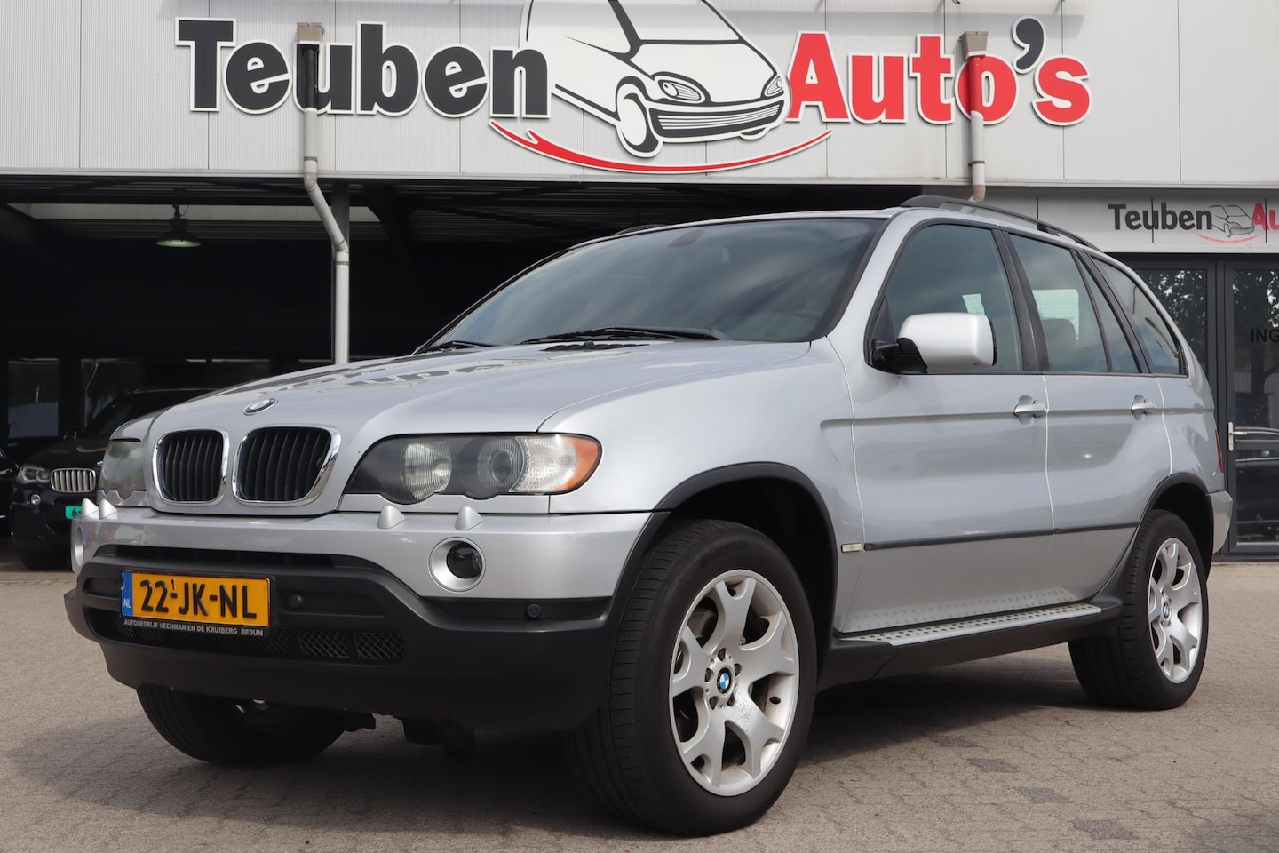BMW X5 - 3.0i Executive | Rijdt en stuurt goed | Trekhaak | Leder interieur | - AutoWereld.nl
