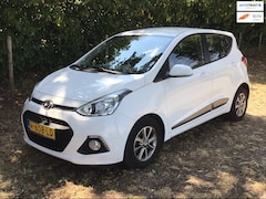 Hyundai i10 - 1.0i i-Motion met airco/cruise, zeer mooie staat