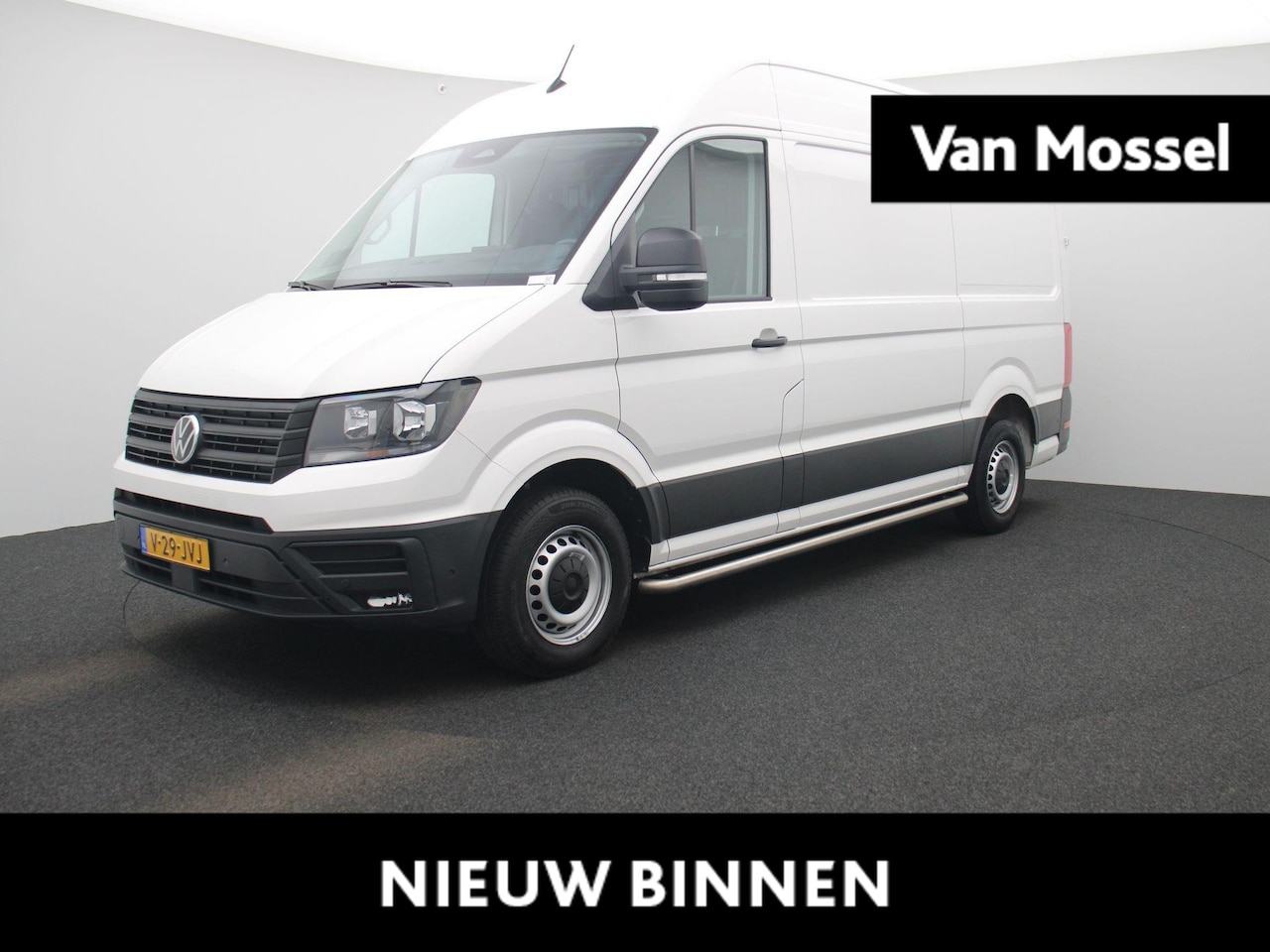 Volkswagen Crafter - 2.0 TDI L3H3 Highline 140PK | Automaat | Trekhaak | Navigatie | Cruise Control | Multifunc - AutoWereld.nl