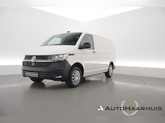 Volkswagen Transporter - 2.0 TDI - 150pk | 4Motion | 4WD | Cruise | Apple Carplay | Trekhaak | L1 | 9.900km