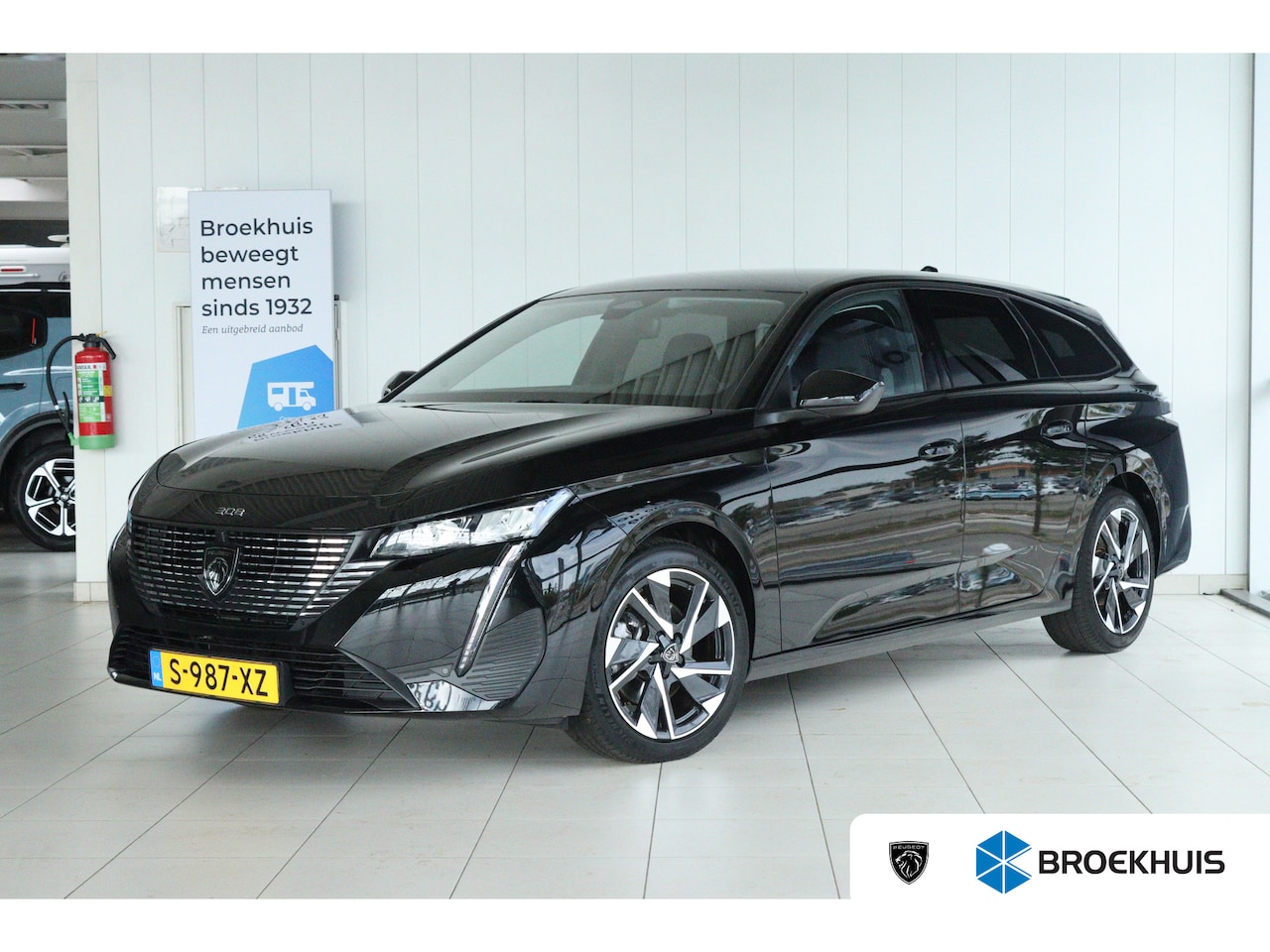 Peugeot 308 SW - 1.2 Turbo Allure Pack Business | Adapt. Cruise | Camera | Dodehoekdetectie | Navi | Carpla - AutoWereld.nl