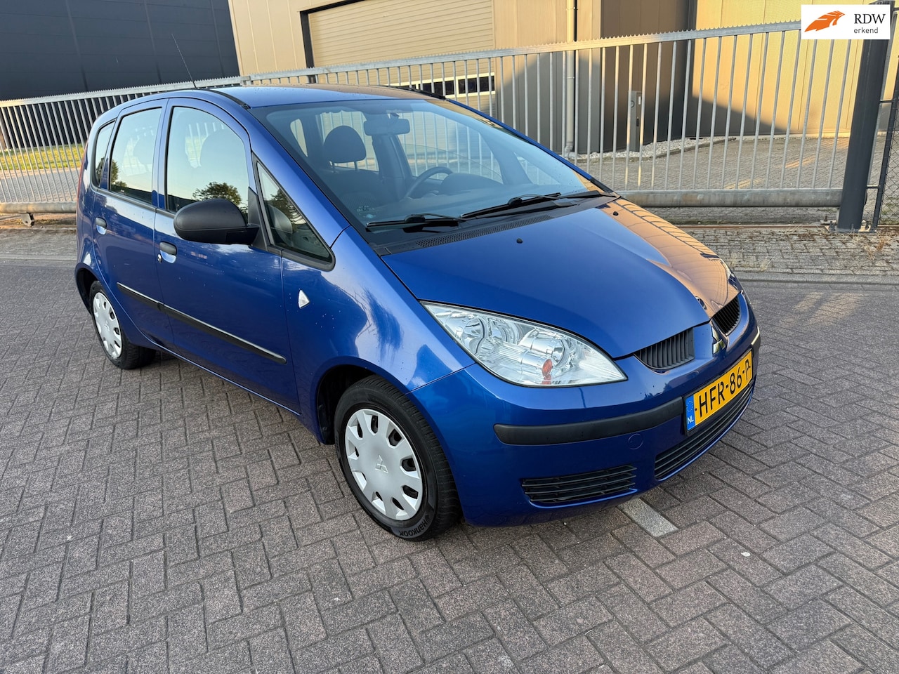 Mitsubishi Colt - 1.1 Inform Cool Pack **NETJES** LAGEKM! - AutoWereld.nl