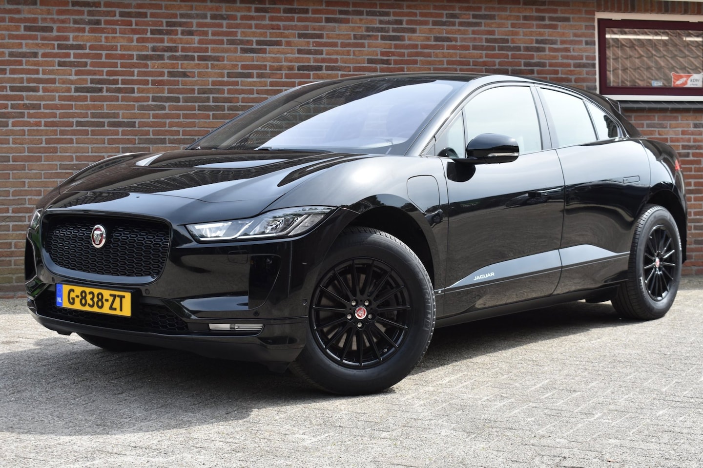 Jaguar I-PACE - EV400 Business Edition S 90 kWh '19 LED Leder LED Clima Navi Inruil mogelijk - AutoWereld.nl