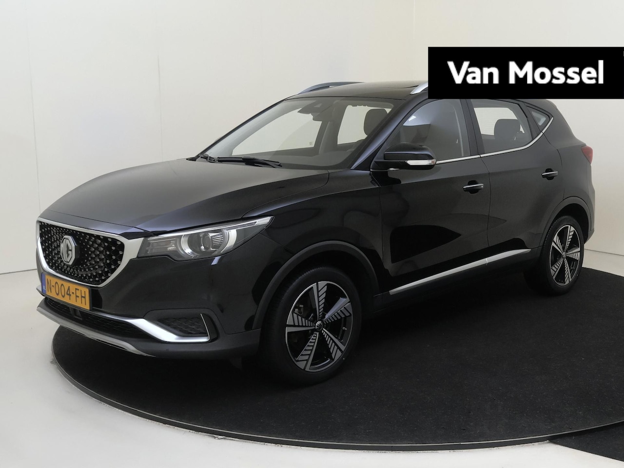 MG ZS - Luxury 45 kWh - AutoWereld.nl