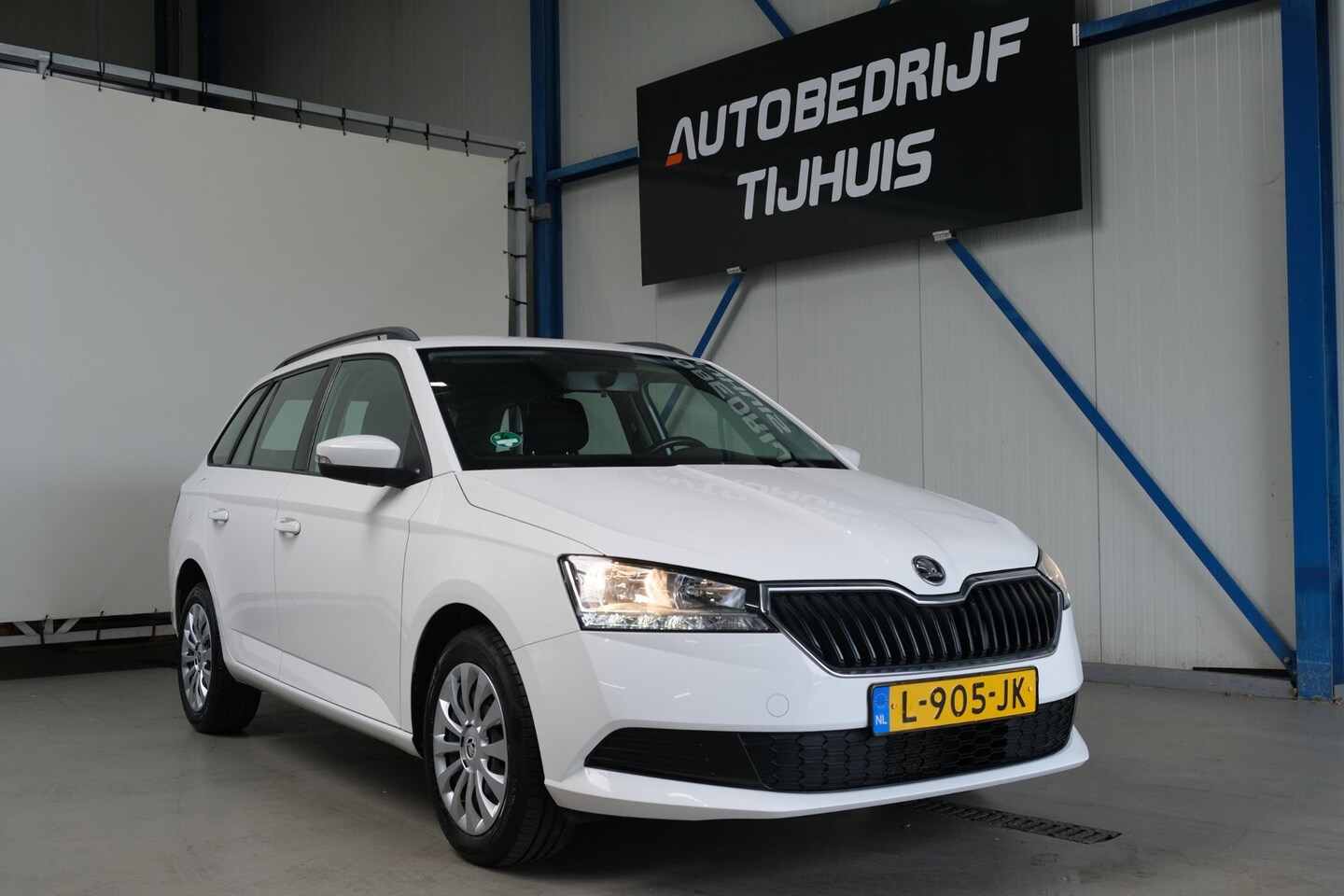 Skoda Fabia Combi - 1.0 TSI Active - N.A.P. Airco, Cruise, Trekhaak. - AutoWereld.nl