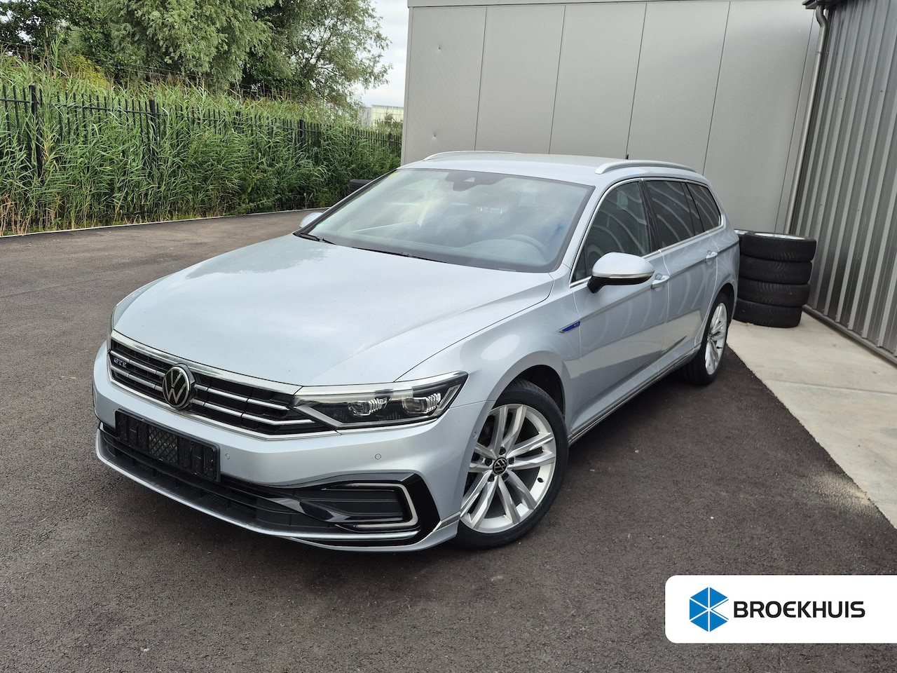 Volkswagen Passat Variant - 1.4 TSI PHEV GTE Business 218Pk DSG/AUTO | Trekhaak uitklapbaar | Achteruitrijcamera | Mat - AutoWereld.nl