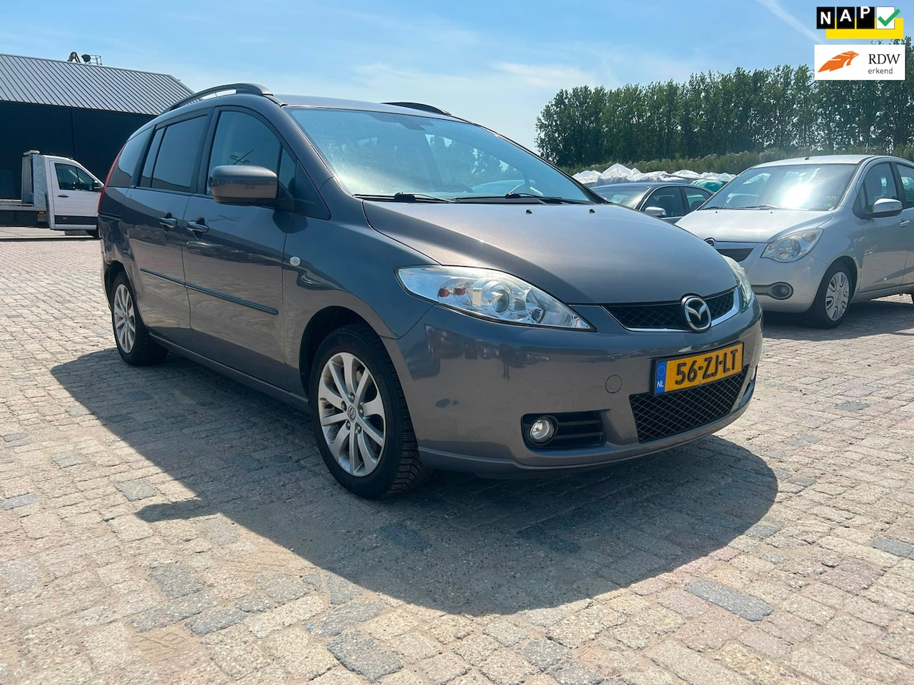 Mazda 5 - 2.0 Executive 7 pers . exportprijs - AutoWereld.nl