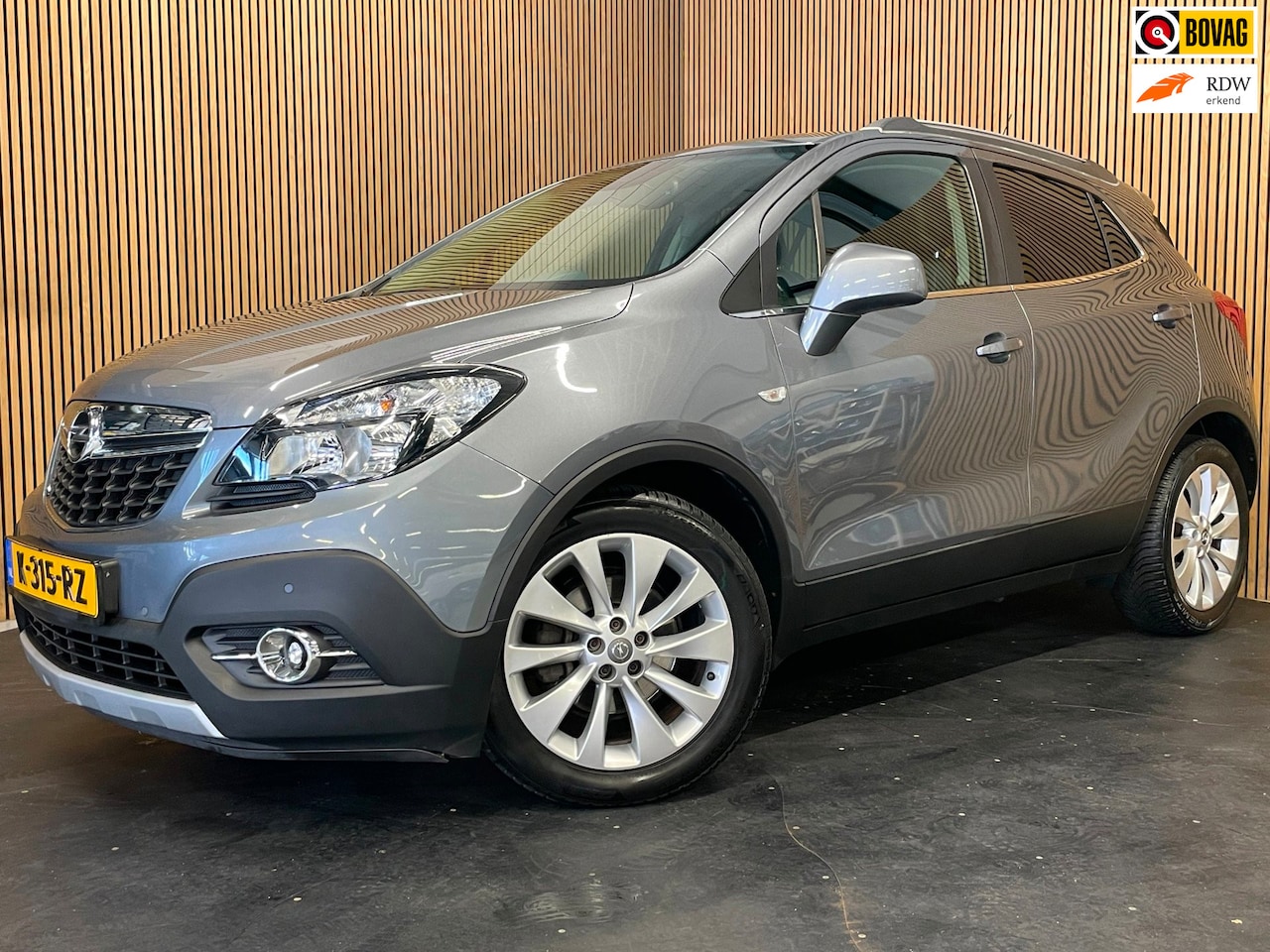 Opel Mokka - 1.4 T|140 PK|AUTOMAAT|TREKHAAK|VOLLEDER|CAMERA|CRUISE CONTROL|STOEL+STUURVERWARMING|NAVIGA - AutoWereld.nl