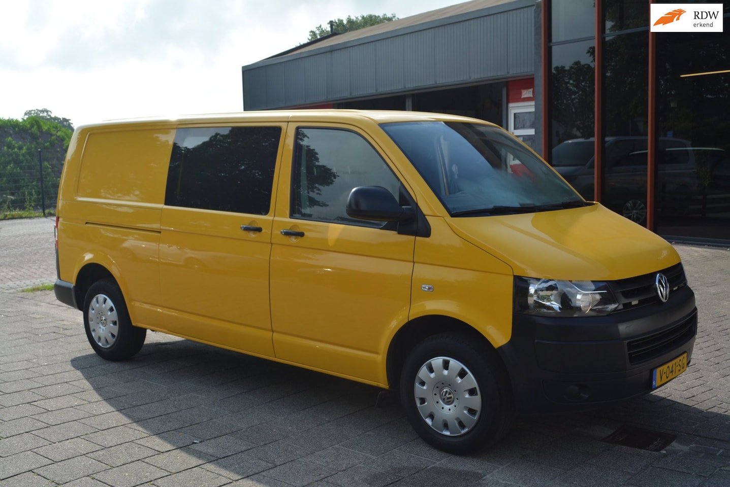 Volkswagen Transporter - 2.0 TDI L2H1 Baseline 2.0 TDI L2H1 Baseline - AutoWereld.nl