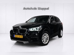 BMW X1 - sDrive20i Advantage*LED+*Navigatie*Sportstoelen*PDC