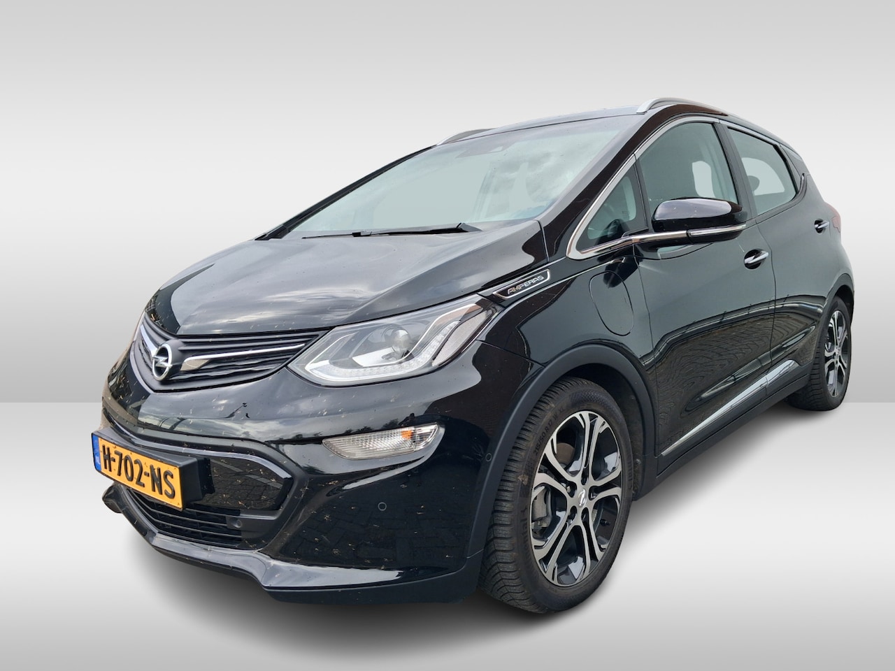 Opel Ampera-e - Business executive 60 kWh / Camera / Leder / Navigatie / Keyless / 17'' / Stoelverwarming - AutoWereld.nl