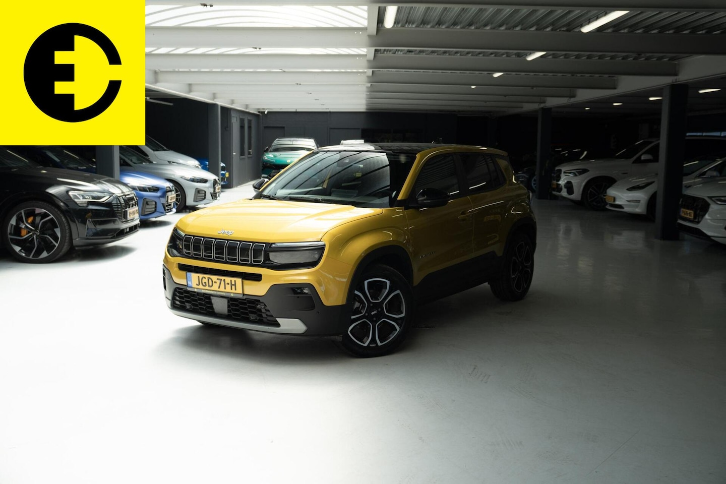Jeep Avenger - Summit 54 kWh | Pano dak | Cruise | Navi - AutoWereld.nl