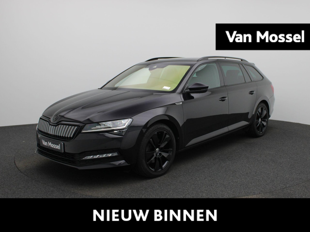 Skoda Superb Combi - 1.4 TSI iV Sportline Business | TREKHAAK | BLACK OPTIC | STUURVERWARMING | STOELVERWARMING - AutoWereld.nl