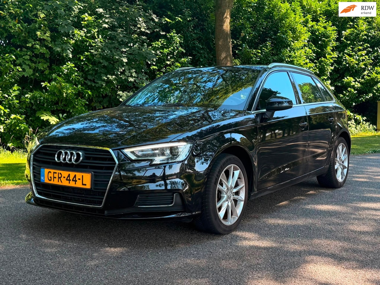 Audi A3 Sportback - 30 TFSI Design Pro Line Plus/Automaat/Netjes - AutoWereld.nl