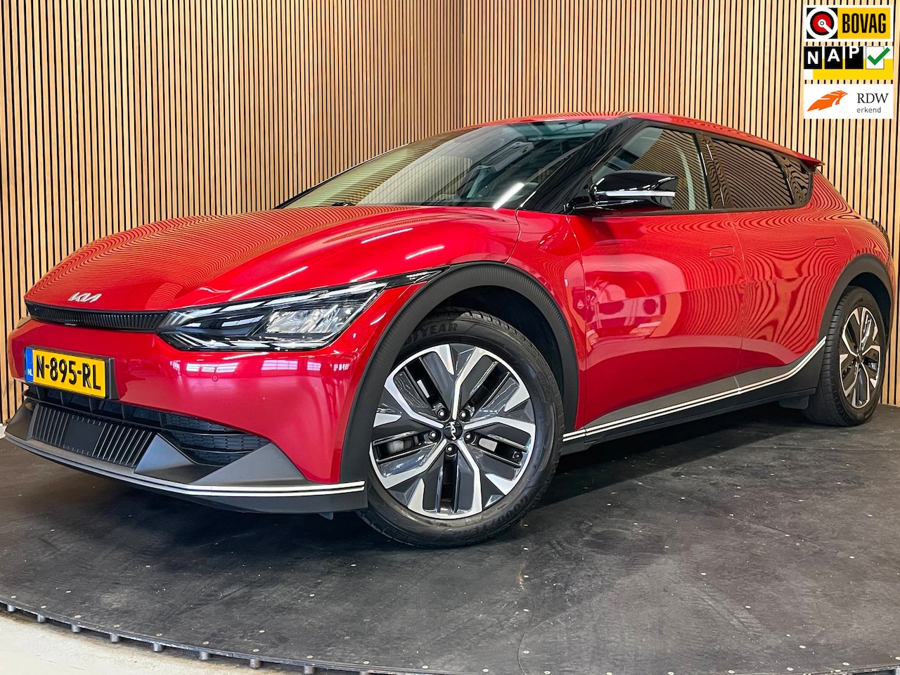 Kia EV6 - 58 kWh|100% SOH|1/2 LEDER|ACC|ANDROID+APPLE CARPLAY|CAMERA|STOEL-,+STUURVERWARMING|NAP|NL- - AutoWereld.nl
