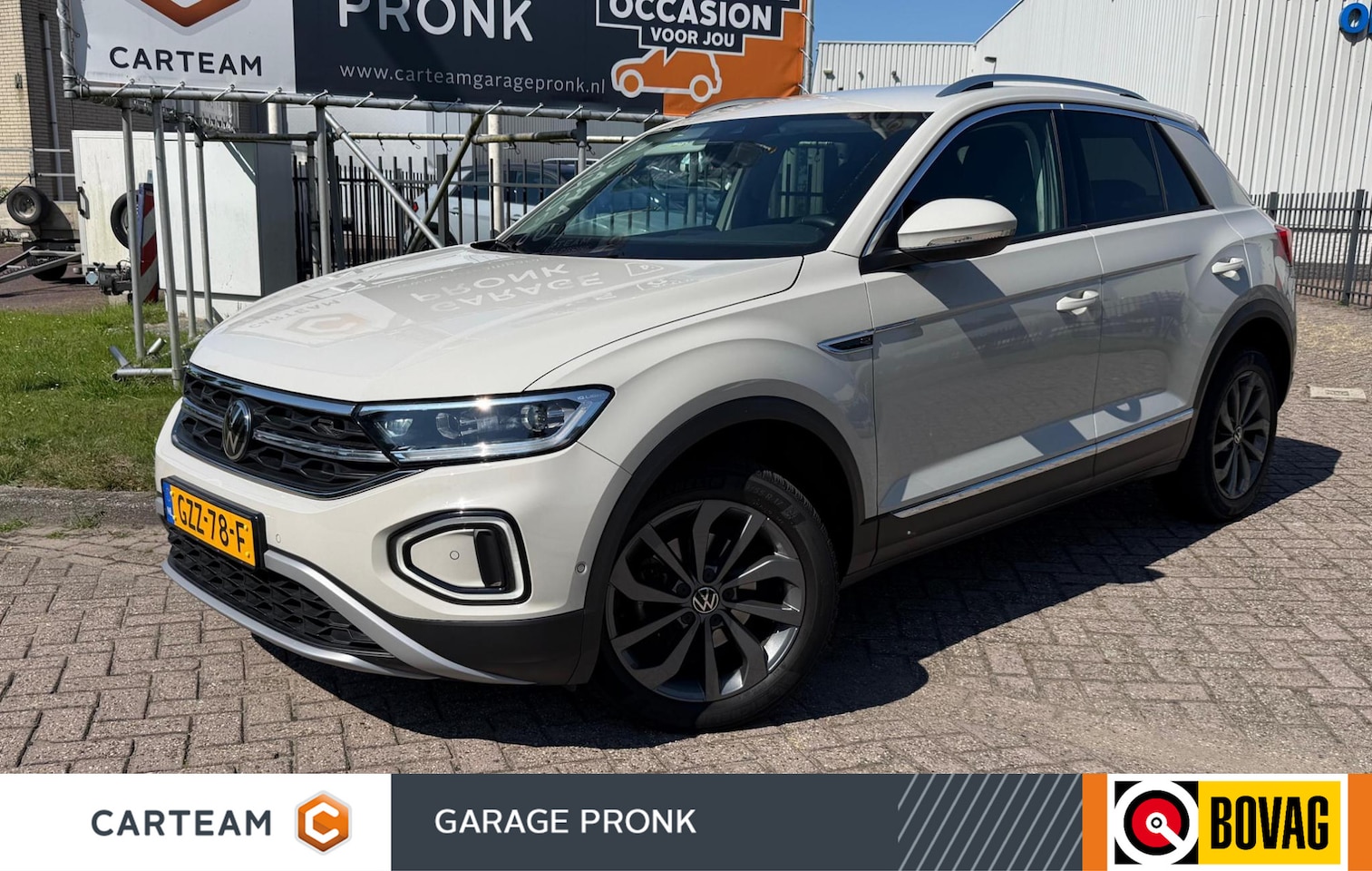 Volkswagen T-Roc - 1.5 TSI R-Line ACC/CARPLAY/CAMERA/KEYLESS - AutoWereld.nl