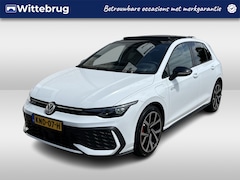 Volkswagen Golf - 1.5 eHybrid GTE / FABRIEKSGARANTIE TM 9-2030/ 272 PK/ PANO/ BLACK STYLE/ ZWENKBARE TREKHAA