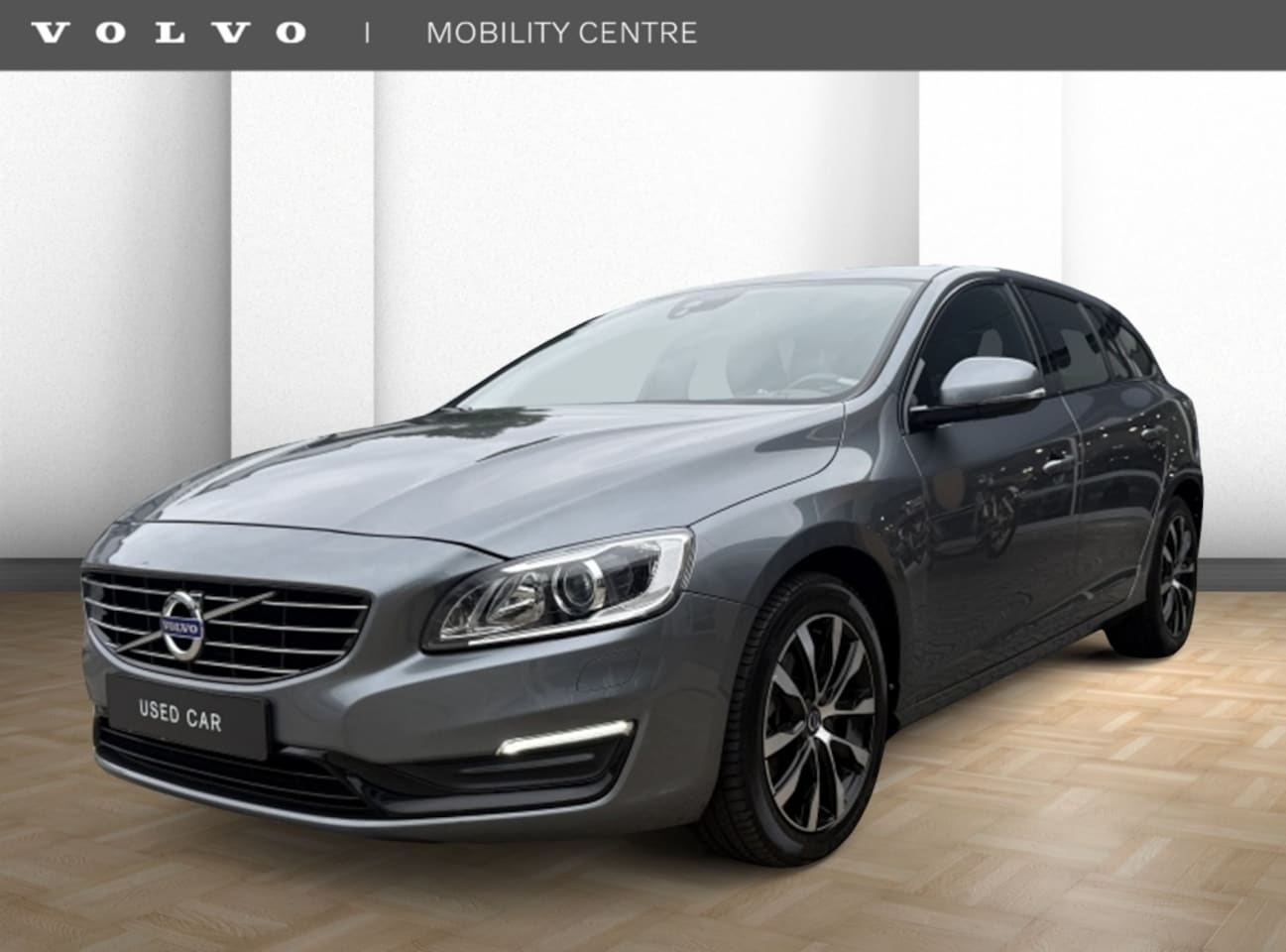 Volvo V60 - T2 Polar+ Dynamic | Voorstoelen verwarmd | Trekhaak - AutoWereld.nl
