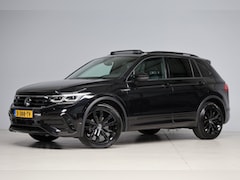 Volkswagen Tiguan - 1.5 TSI R-Line Black Optiek | panoramadak | harmankardon | adap. cruise | camera | keyless