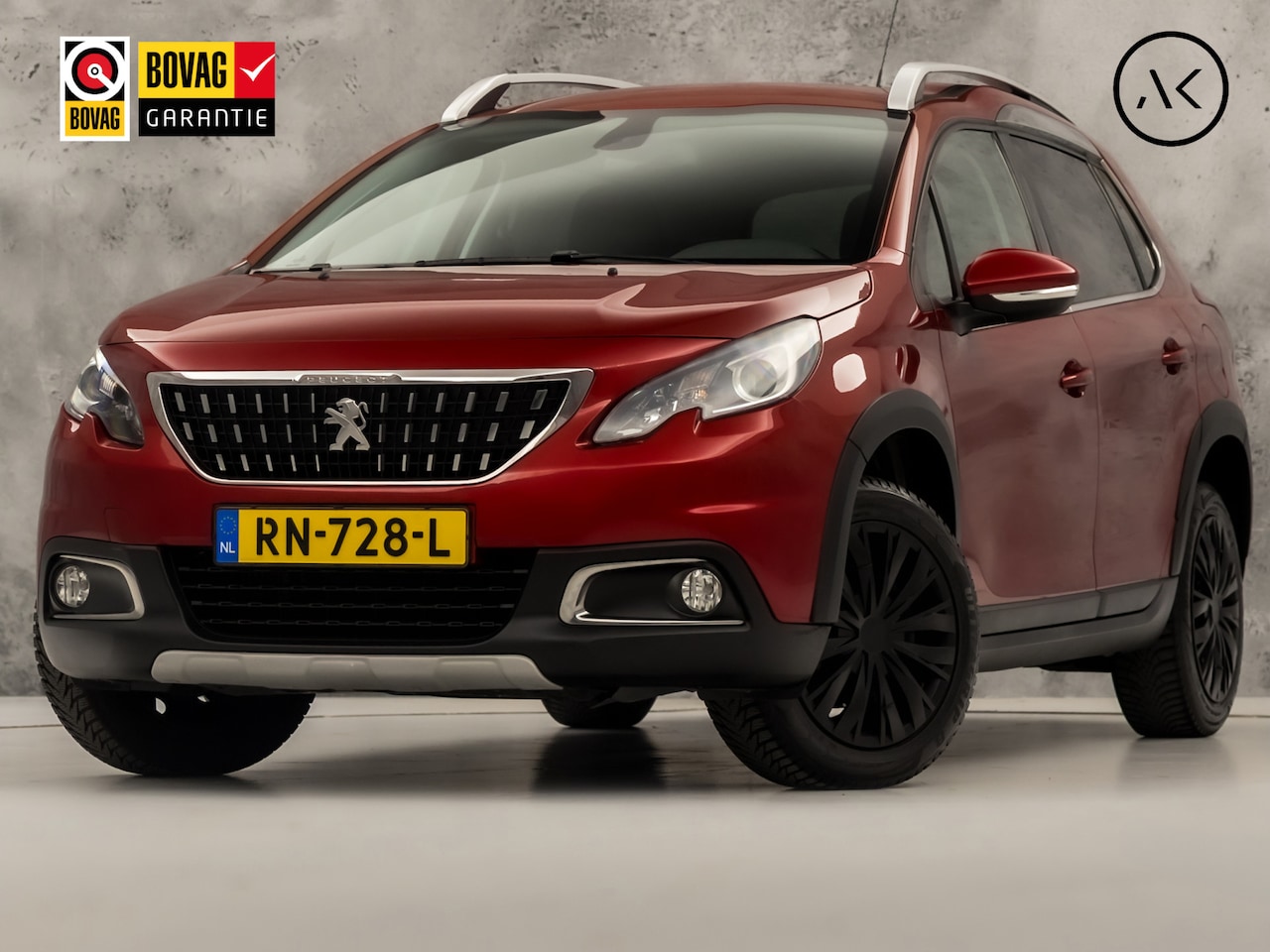 Peugeot 2008 - 1.2 PureTech Allure Sport 110Pk (APPLE CARPLAY, NAVIGATIE, CAMERA, CLIMATE, LEDER, GETINT - AutoWereld.nl