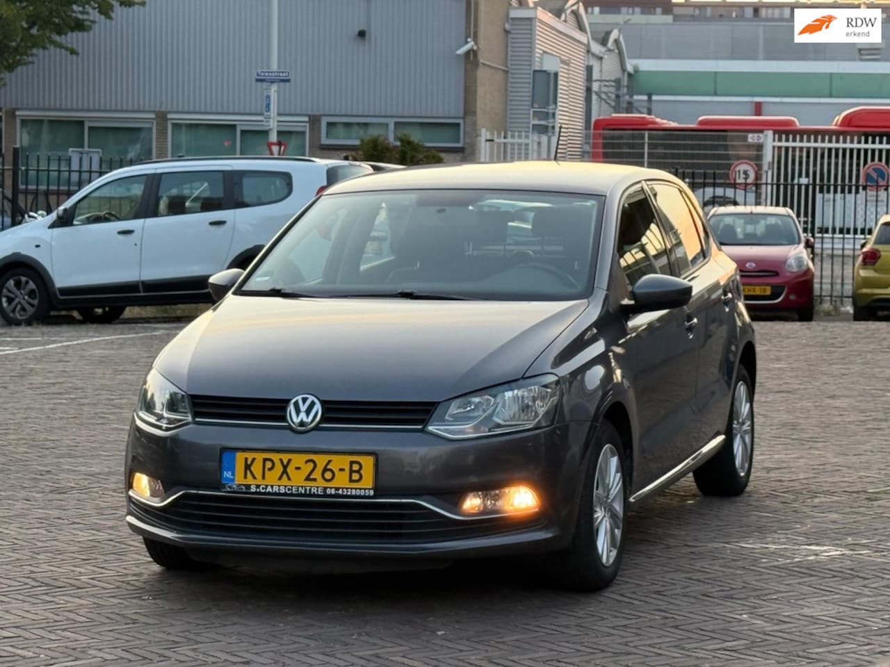Volkswagen Polo - 1.0 Comfortline 1.0 Comfortline - AutoWereld.nl