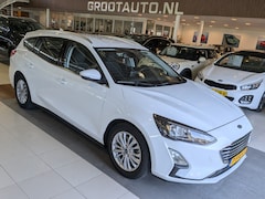 Ford Focus Wagon - 1.0 EcoBoost Titanium Business Apple Carplay, Trekhaak, Airco, Cruise Control