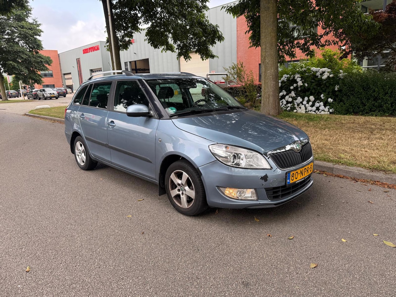 Skoda Fabia Combi - 1.2 TSI Ambition AIRCO( IJS KOUD) - AutoWereld.nl