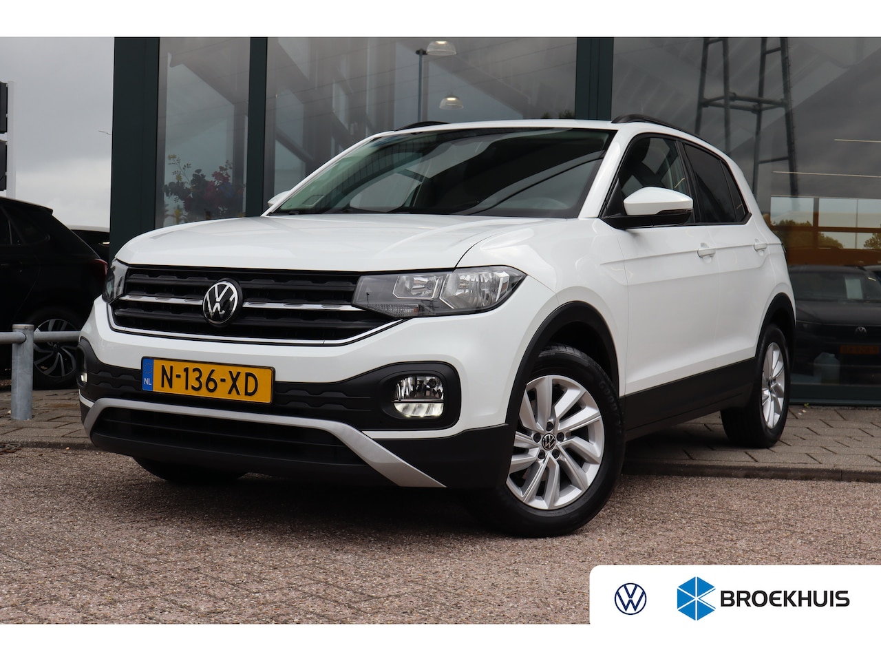 Volkswagen T-Cross - 1.0 TSI Life 95PK | Airco | Buitenspiegels elektrisch verstel- en verwarmbaar | Cruise con - AutoWereld.nl