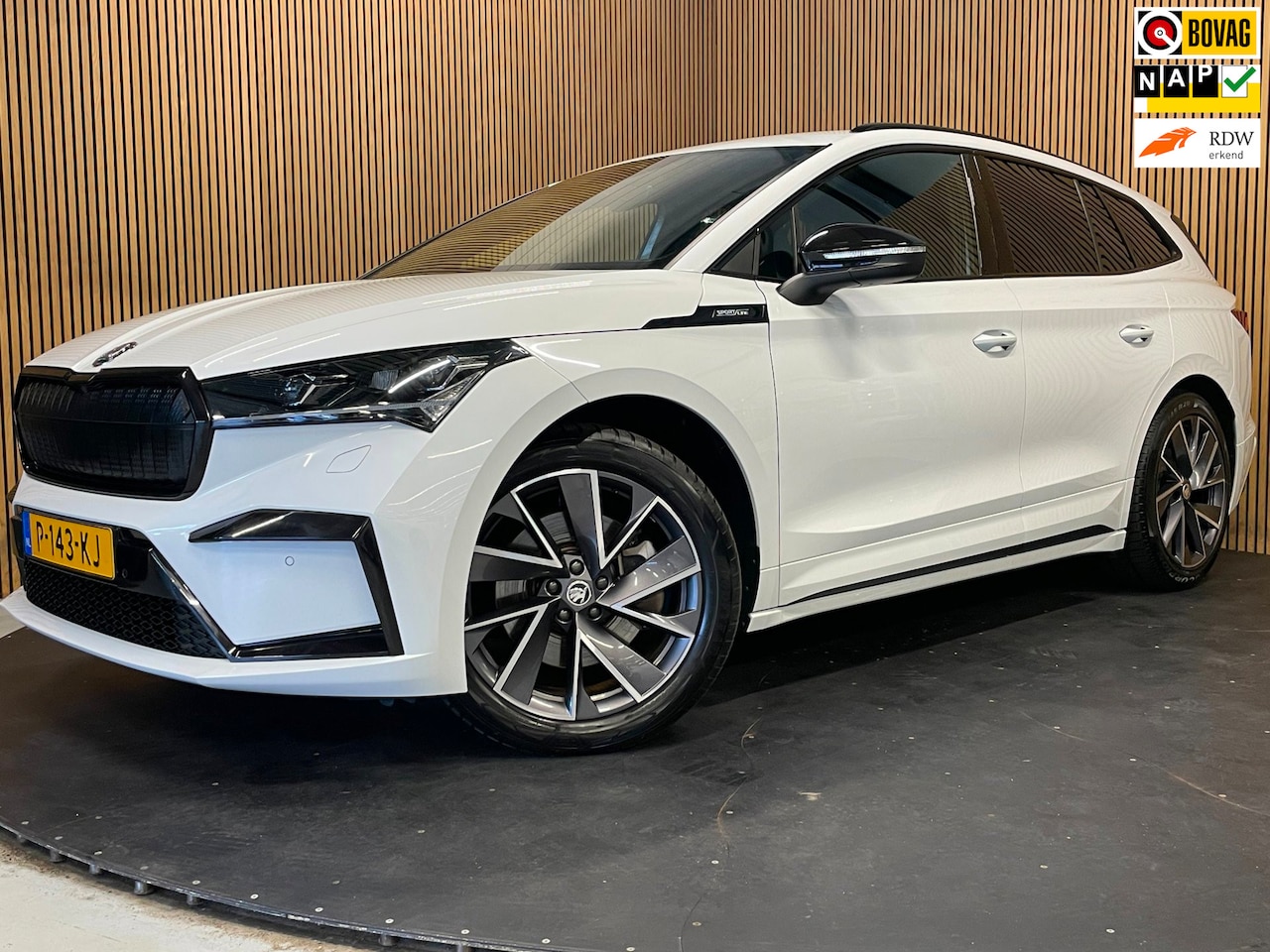 Skoda Enyaq iV - 80 Sportline|91% SOH|BLACK&WHITE EDITION|ACC|APPLE CARPLAY|CAMERA|STOEL+STUURVERW|NAVI|NAP - AutoWereld.nl