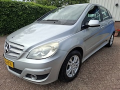 Mercedes-Benz B-klasse - 180 BlueEFFICIENCY AIRCO/STOELVERWARMING 116PK